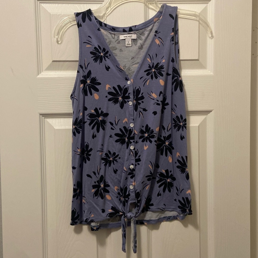 Nine West top